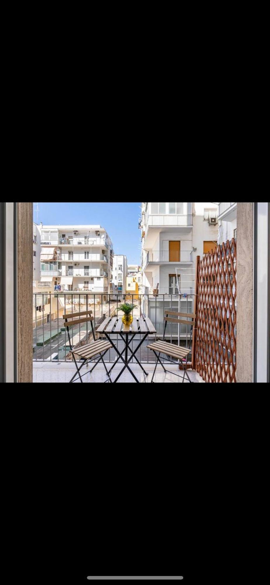 Miki'S Home - Central Rooms Bari Exteriör bild